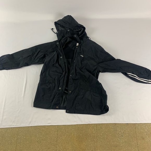 Nike Windbreaker Jacket - Picture 4 of 8